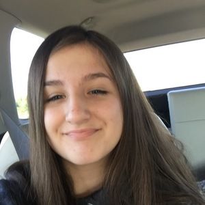 Meet your Posher, Alyssa